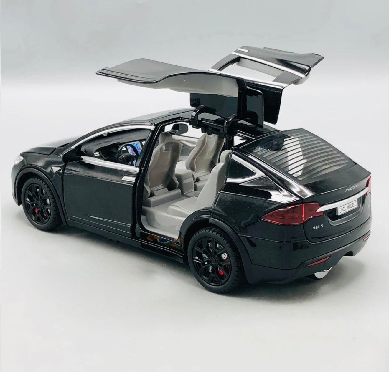 Tesla RC Diecast Model Car – Remote Control Metal Toy with Lights & Sound