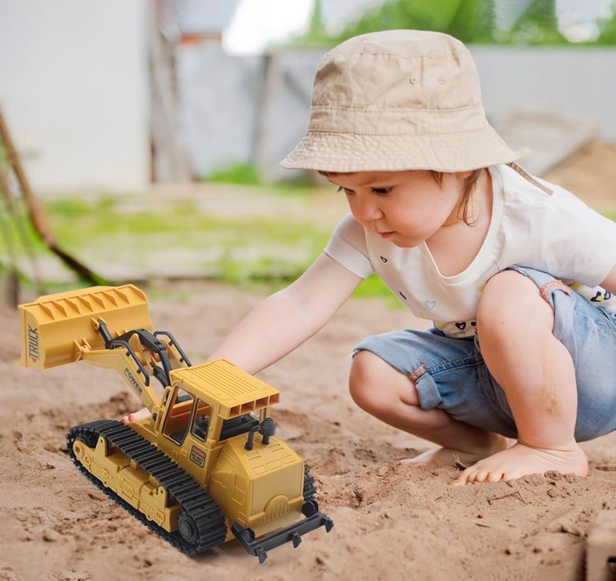 Remote Control Bulldozer RC | 1:20 Scale 4WD Construction Vehicle with Lights & Sound