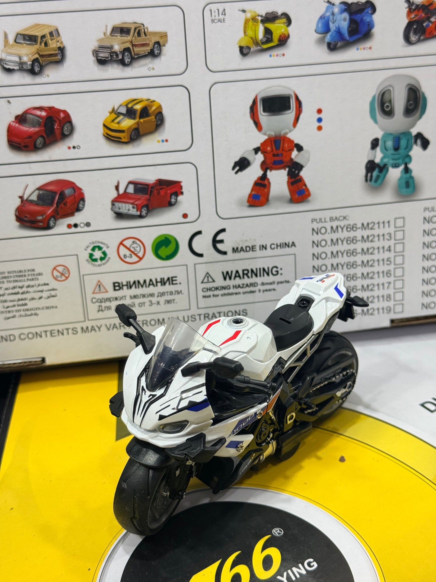 Die-Cast Pull Back Motorcycle Toy – Metal Mini Bike Model for Kids & Collectors