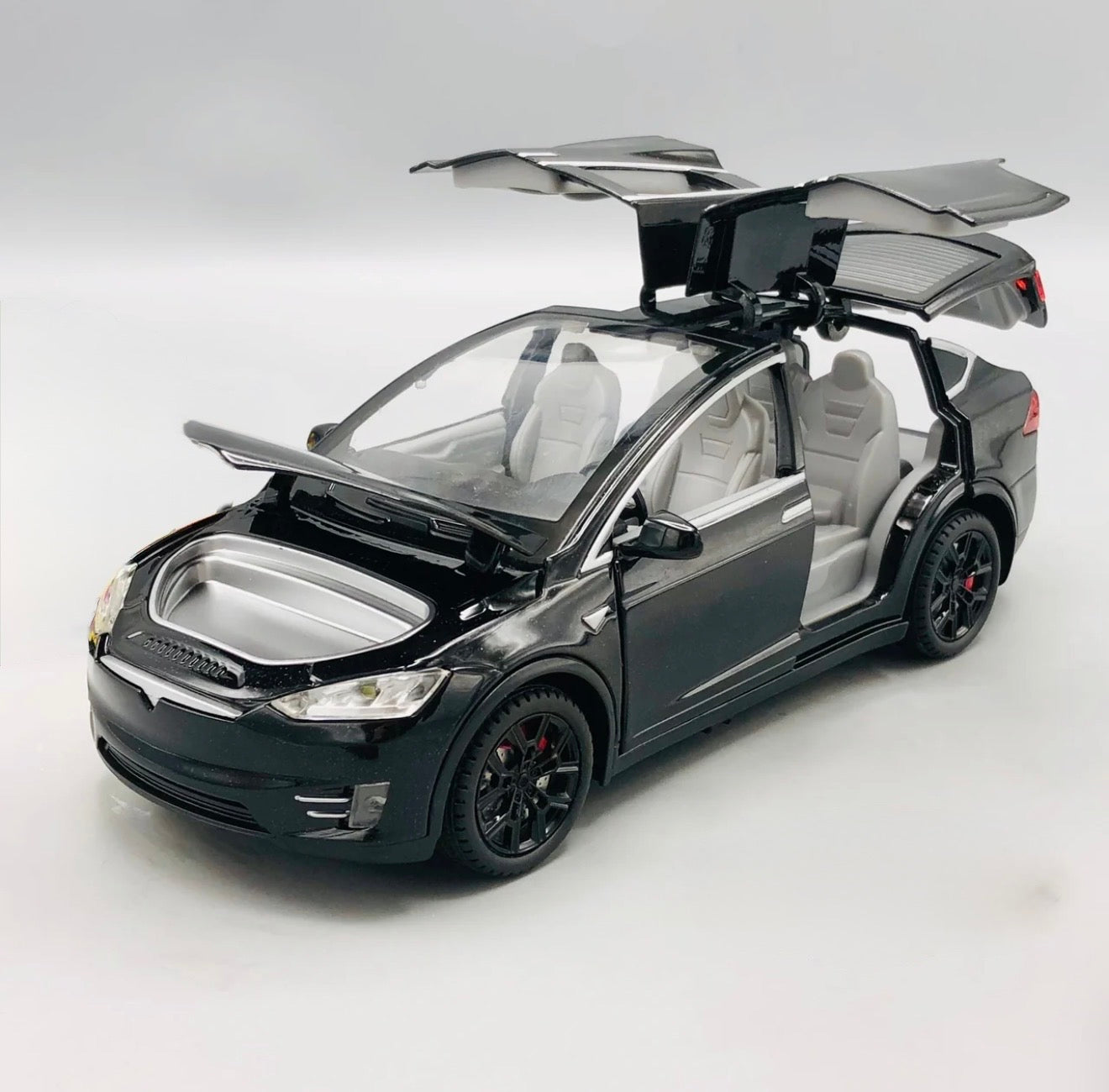 Tesla RC Diecast Model Car – Remote Control Metal Toy with Lights & Sound