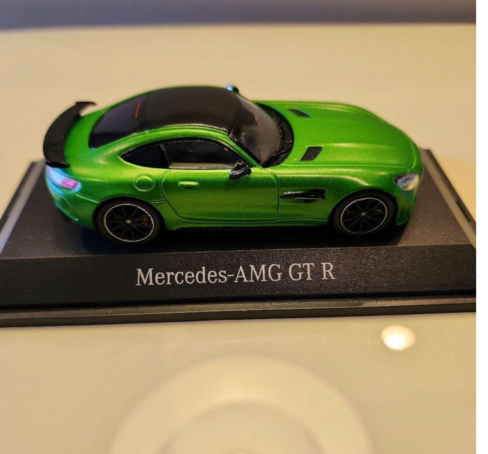 Mercedes-AMG GTR Pro 1:12 Radio Control Car
