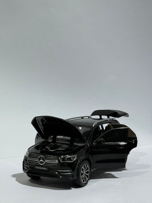 1:24 Diecast Mercedes GLE - 350 Model Car With Smoke
