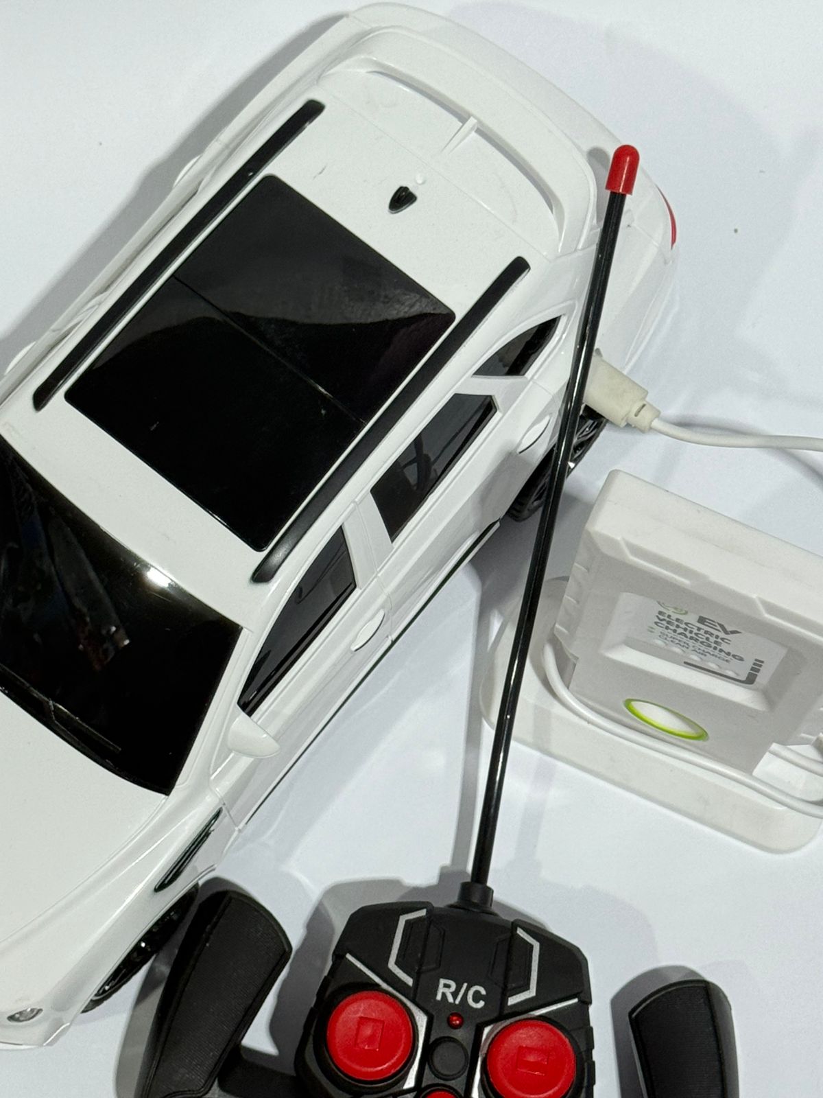 Bently Model R.C EV Cruiser