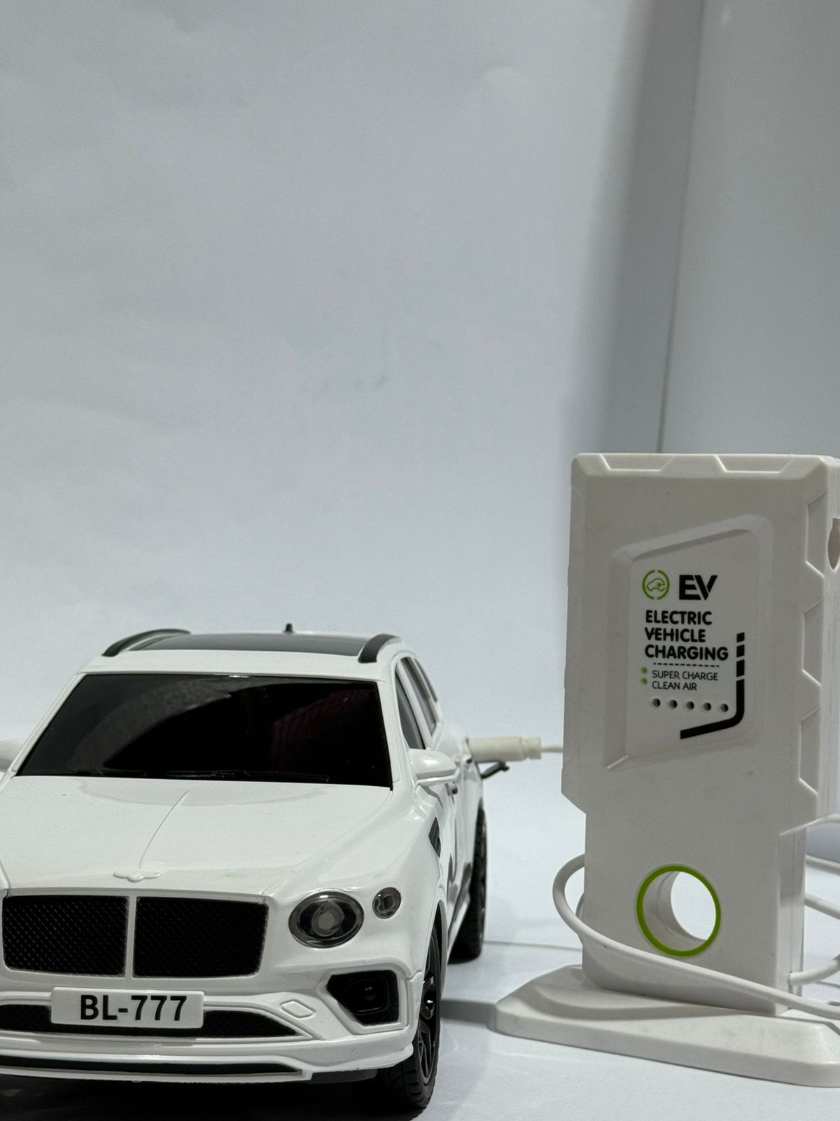 Bently Model R.C EV Cruiser