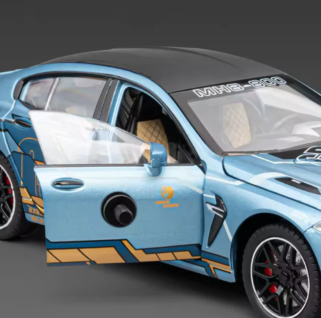 1:24 Diecast BMW M8 Model Car With Smoke